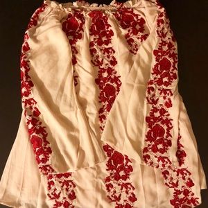 Embroidered Dress👗🌹